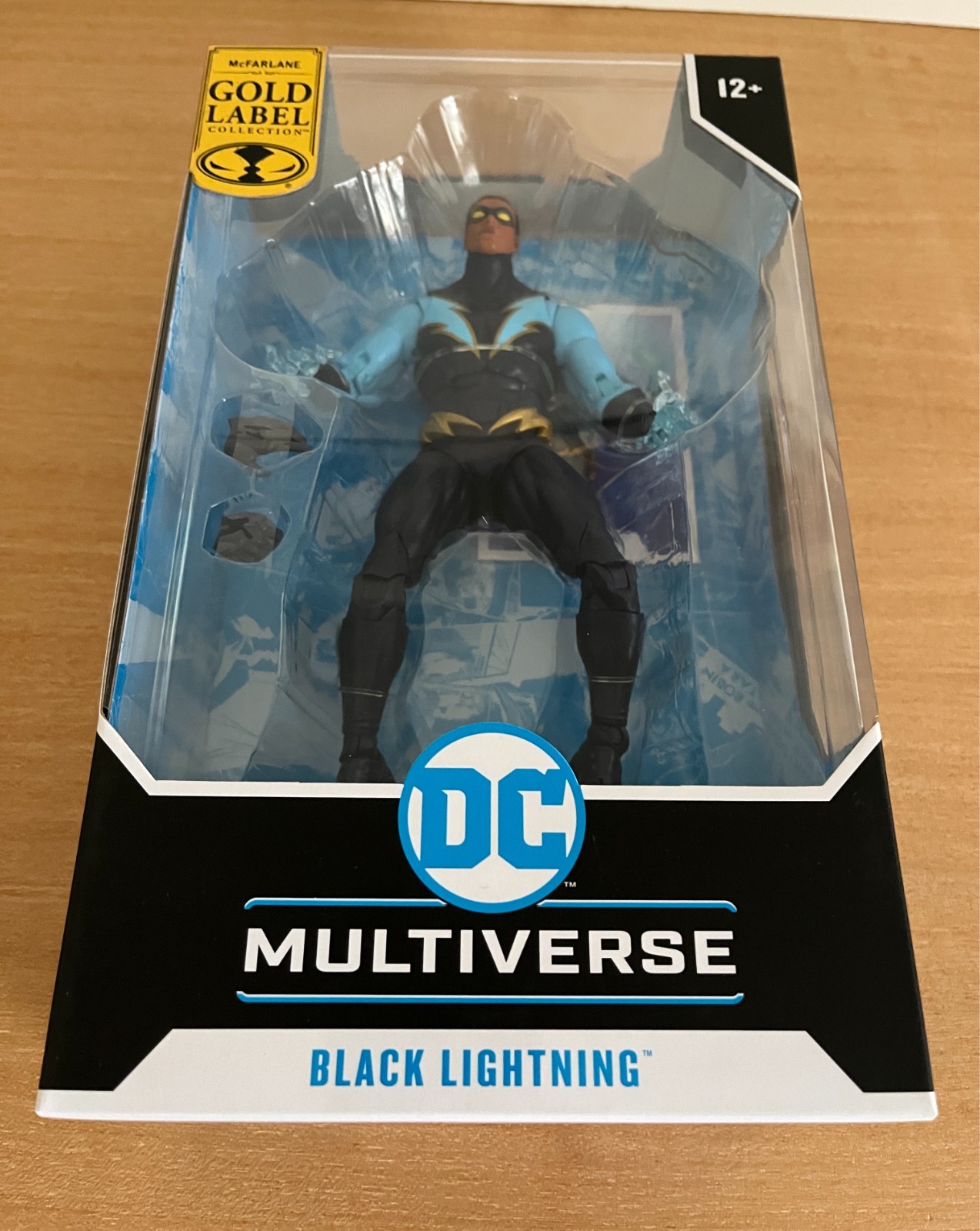 Black Lightning Final Crisis Gold Label DC Multiverse action figure