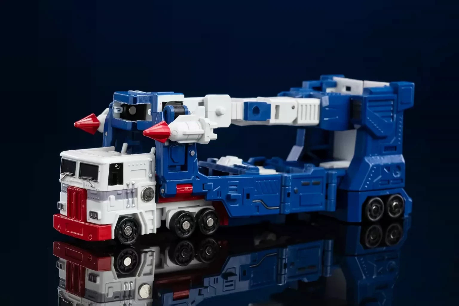 Magic Square Transformation Toys MS-B04A MSB04A Ver.1.0 Ultra Magnus Figure 4&Prime;