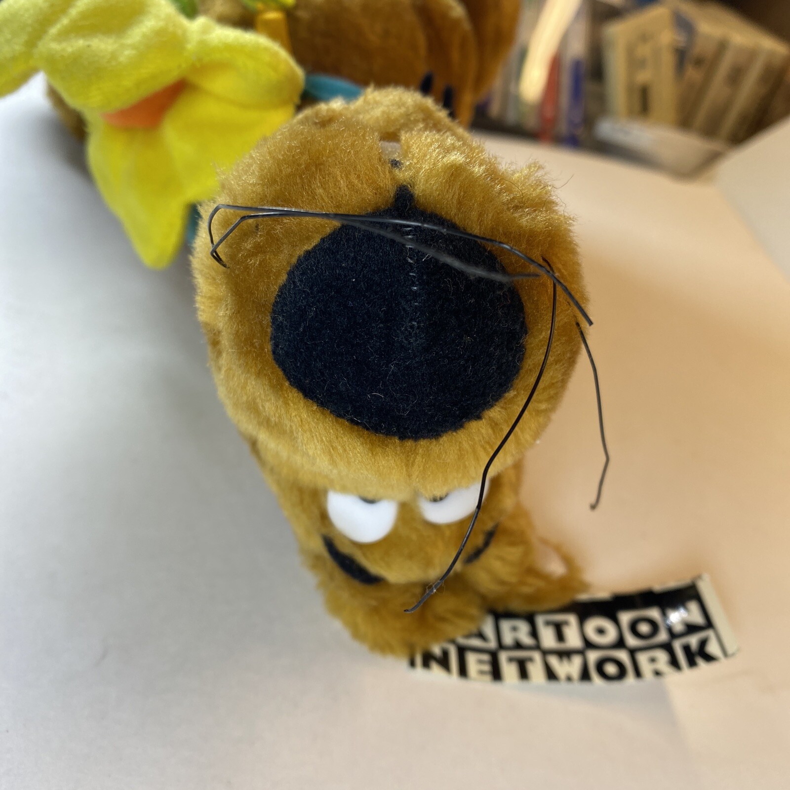 Cartoon Network Scooby Doo Plush Holding Flower Stuffed Animal Toy 11&Prime; With Tag