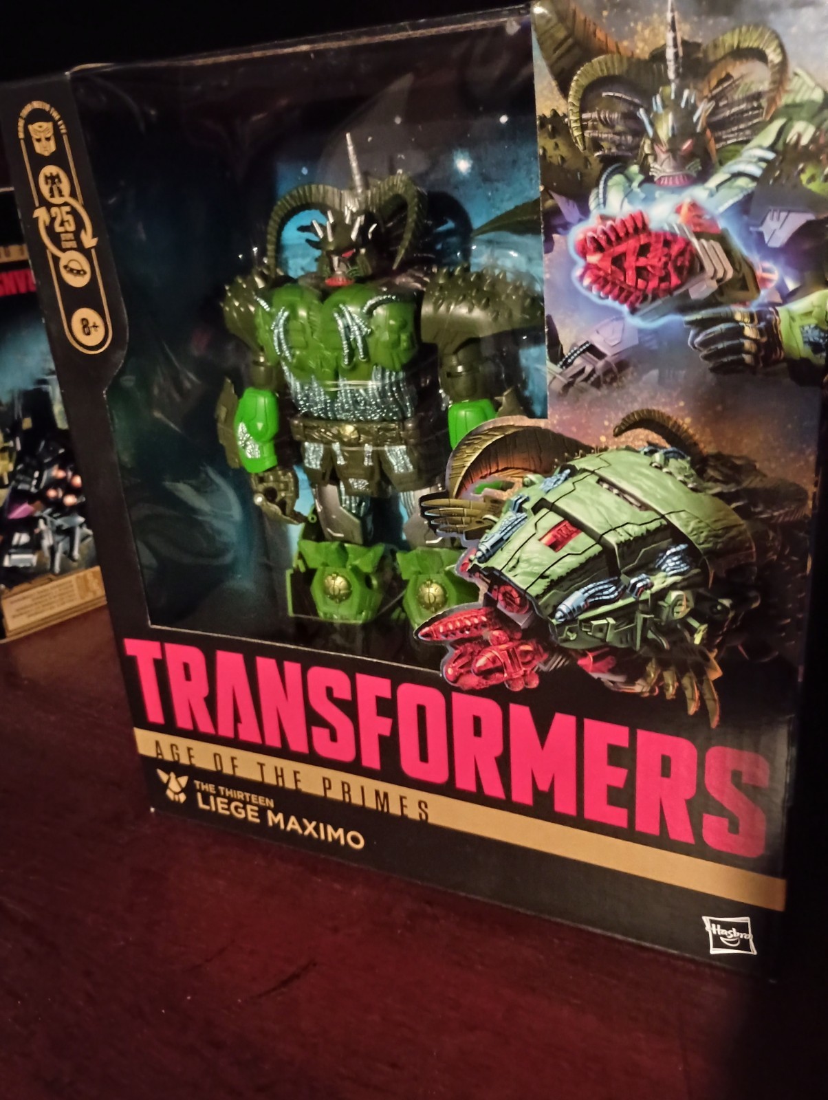 Transformers Age of the Primes The Thirteen Liege Maximo, Leader Class 8.5-Inch