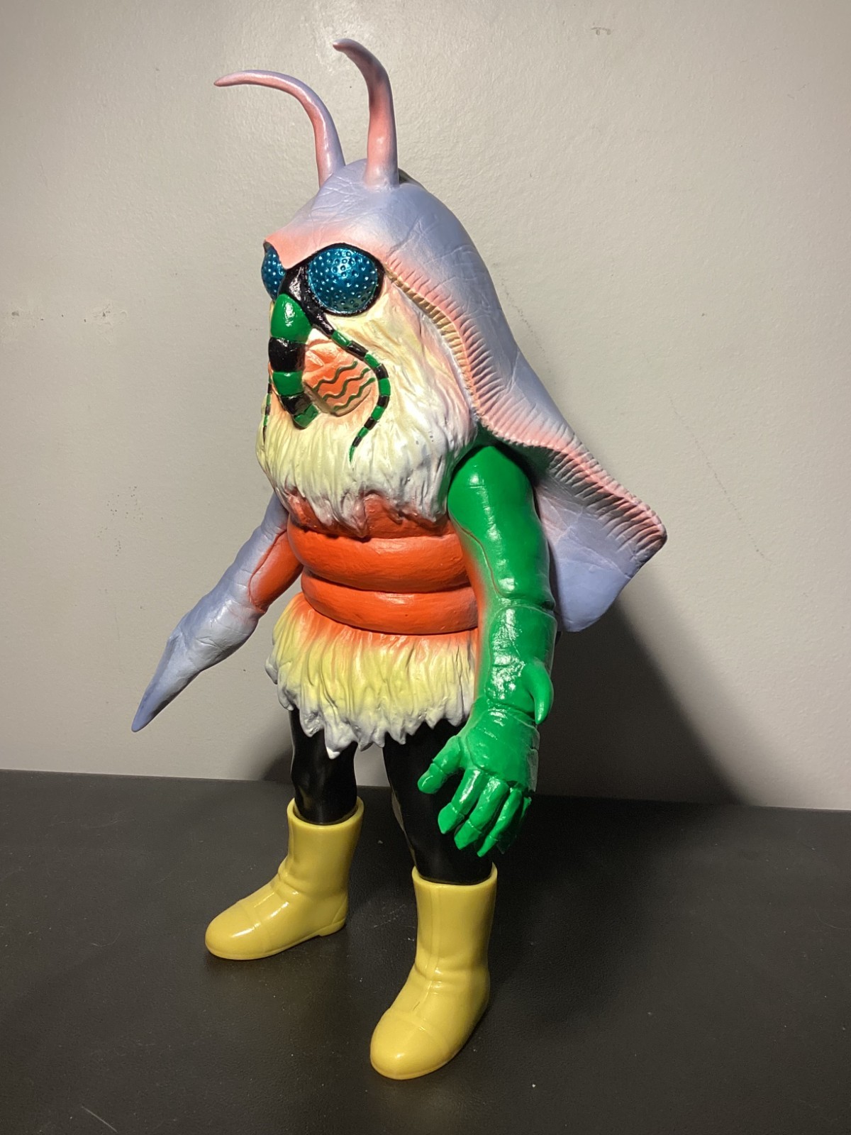 MEDICOM RETRO SOFUBI KAMEN RIDER SHOCKER VILLAIN EIDOKUGA Moth Popy Zollmen