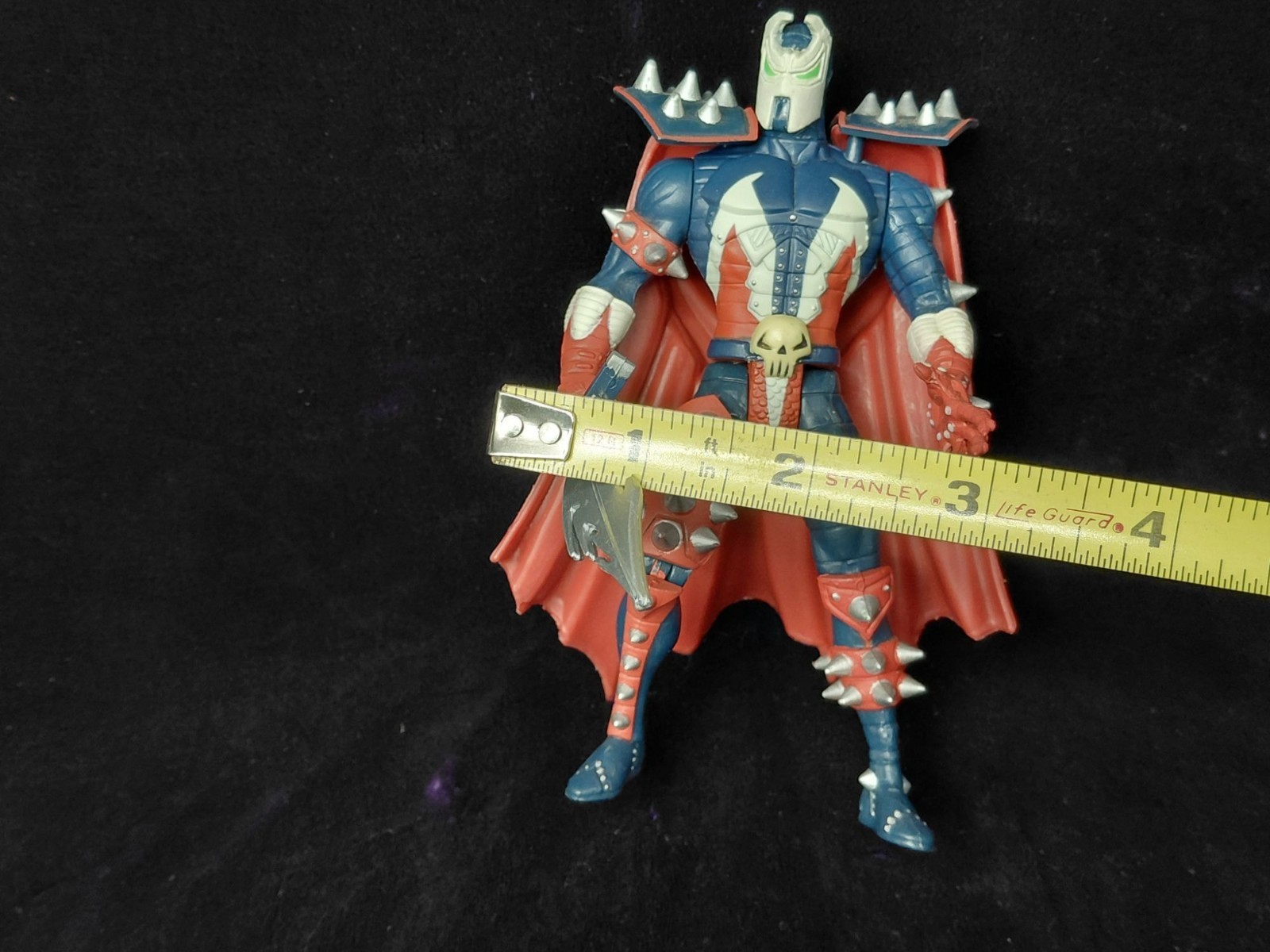 Spawn Medieval 6&Prime; Action Figure McFarlane Toys 1994 Spiked Shield Sword Red Cape