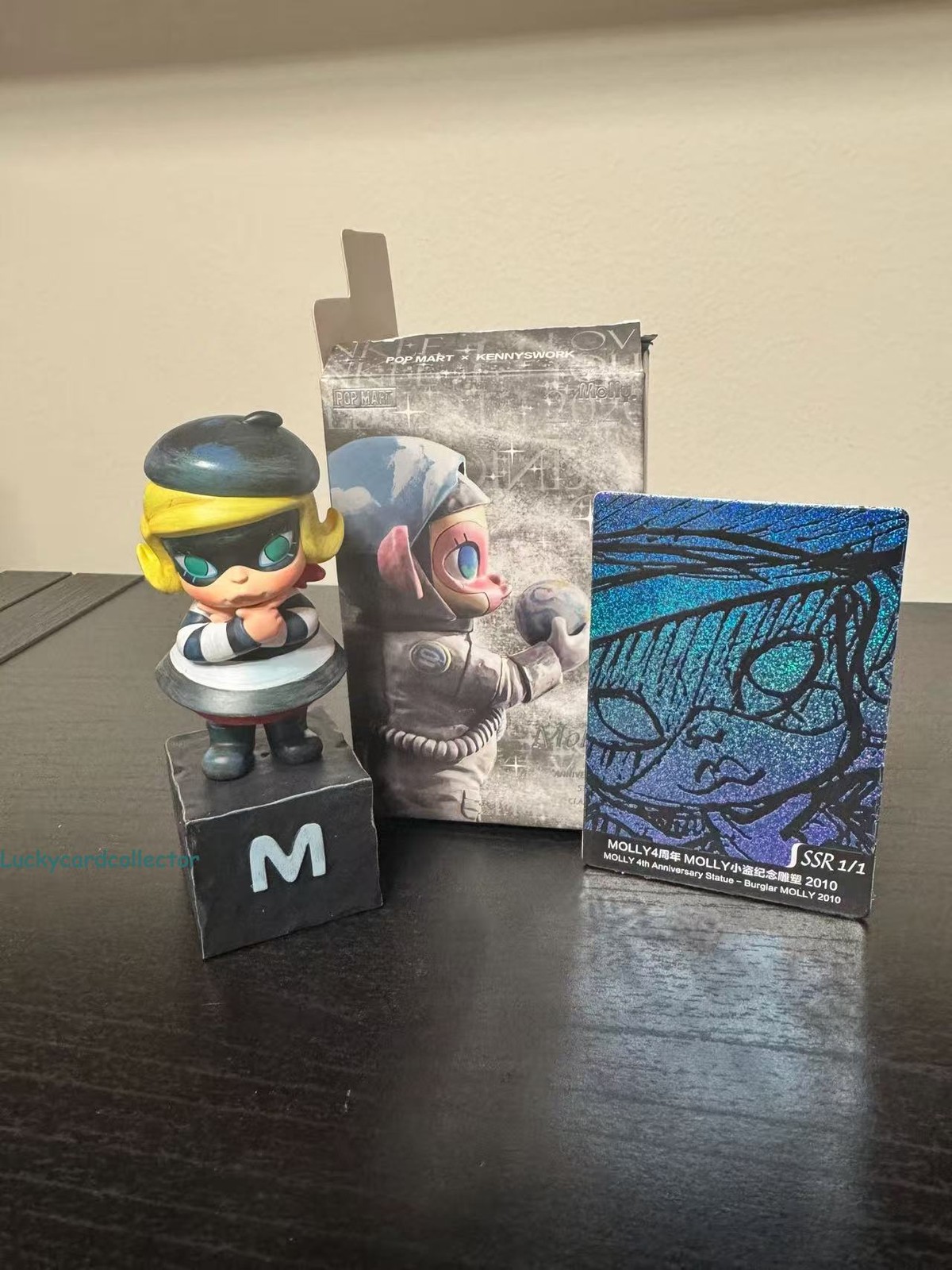 Molly Anniversary Statues Classical Retro Series Confirmed Blind Box Figures HOT