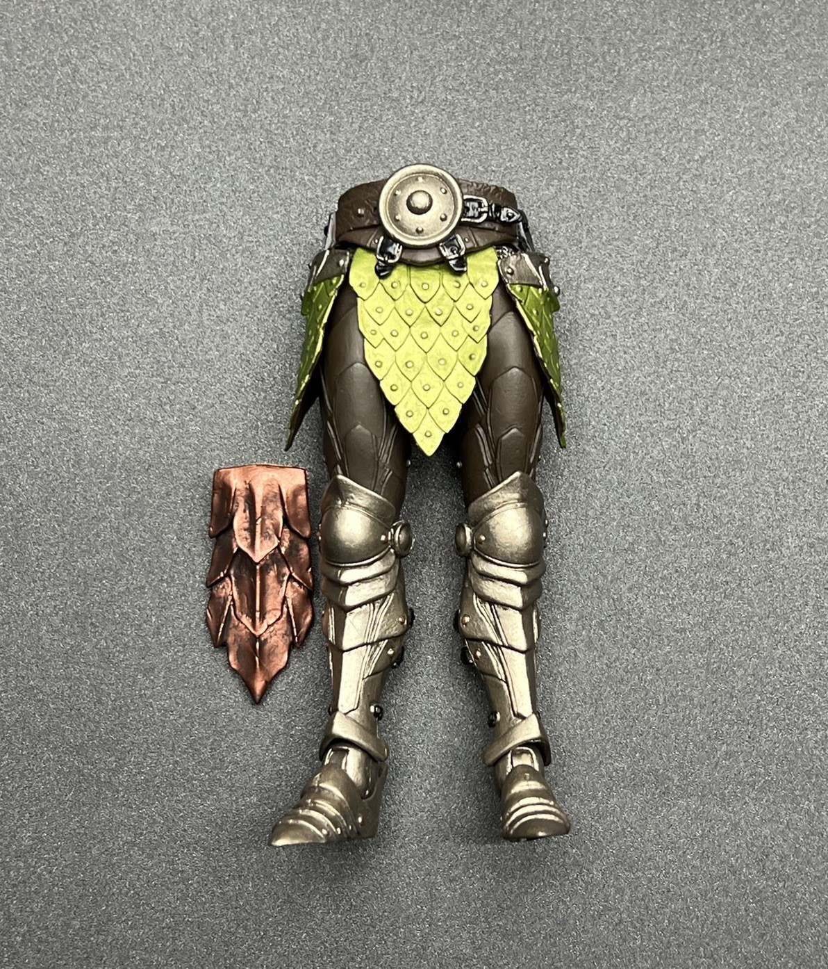 Mythic Legions Four Horsemen Deluxe Male Elf Builder War Of Aetherblade Legs