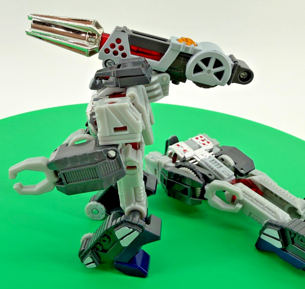 Transformers Beast Machines Basic Class Tank Drone 2X Vehicon