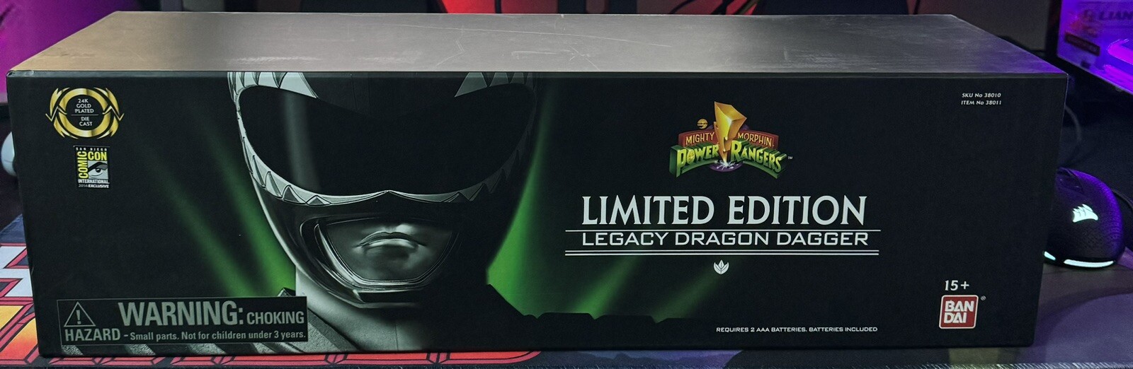 SDCC 2014 MMPR 24K Gold Green Ranger Legacy Dagger Exclusive 251/1000 Bandai