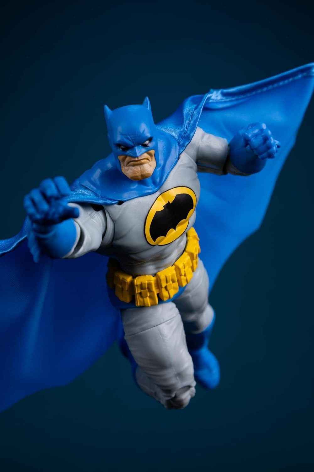 McFarlane DC Multiverse Batman Dark Knight Returns 7-Inch Action Figure