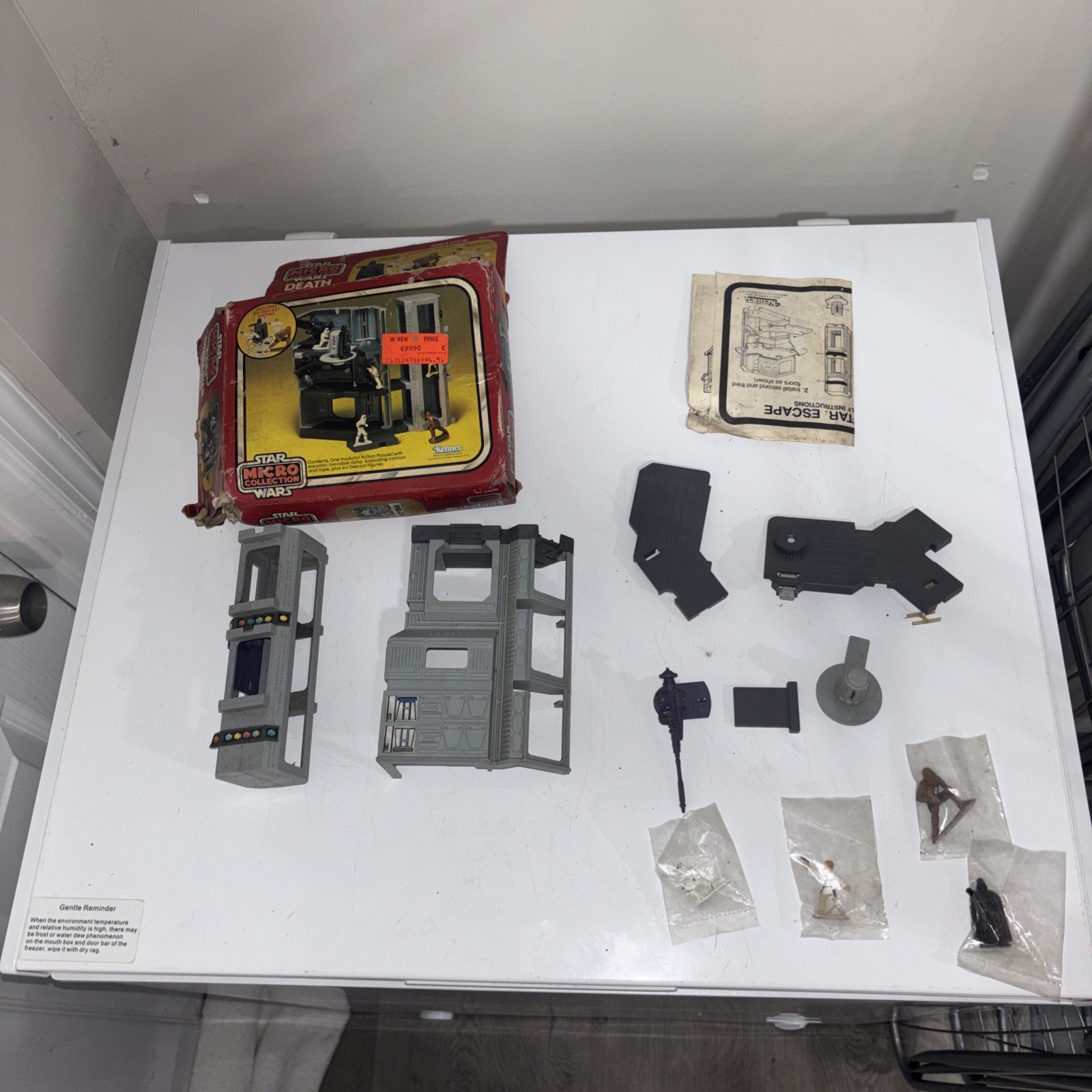 Vintage Star Wars Micro Collection Death Star Escape – Incomplete Kenner 1982