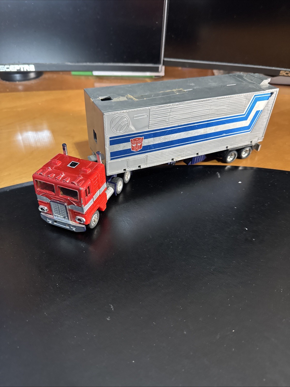 G1 Optimus Prime 1984 Transformers Original Authentic