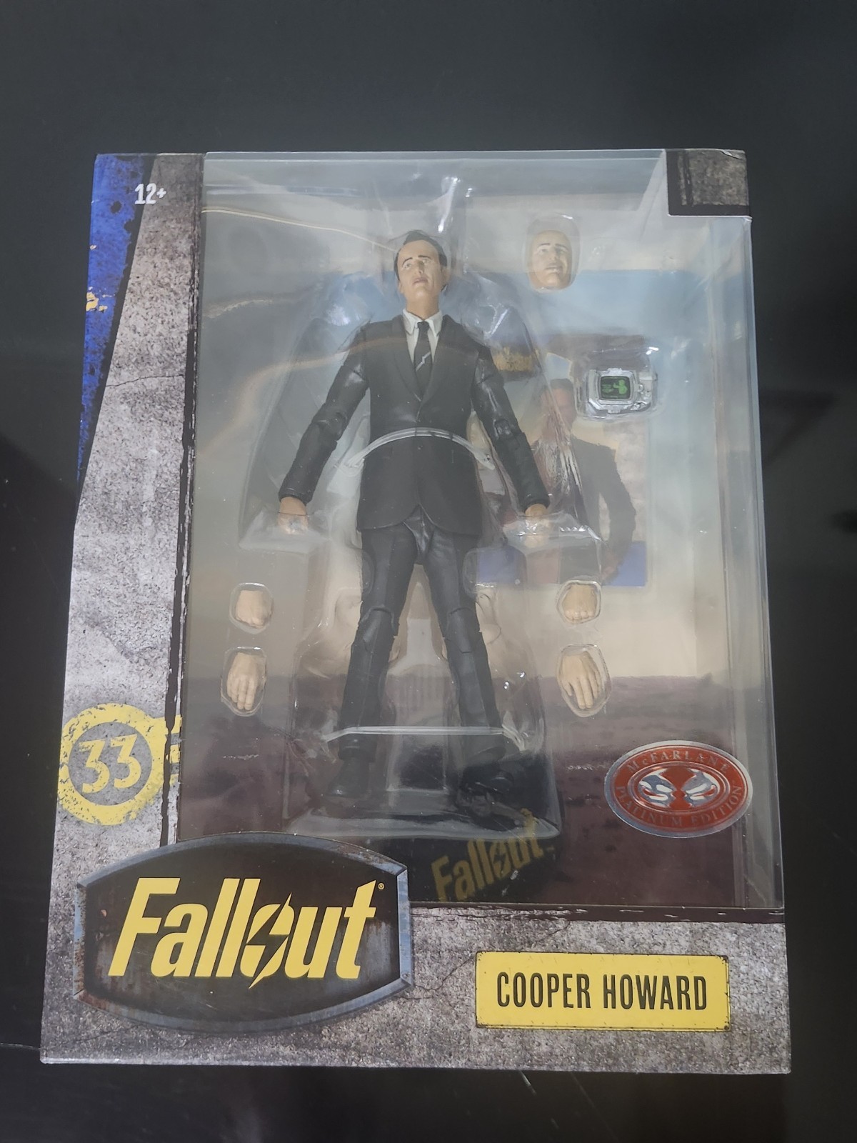 McFarlane Toys Fallout (TV series) – 7&Prime; COOPER HOWARD P:LATINIUM Deluxe Figure