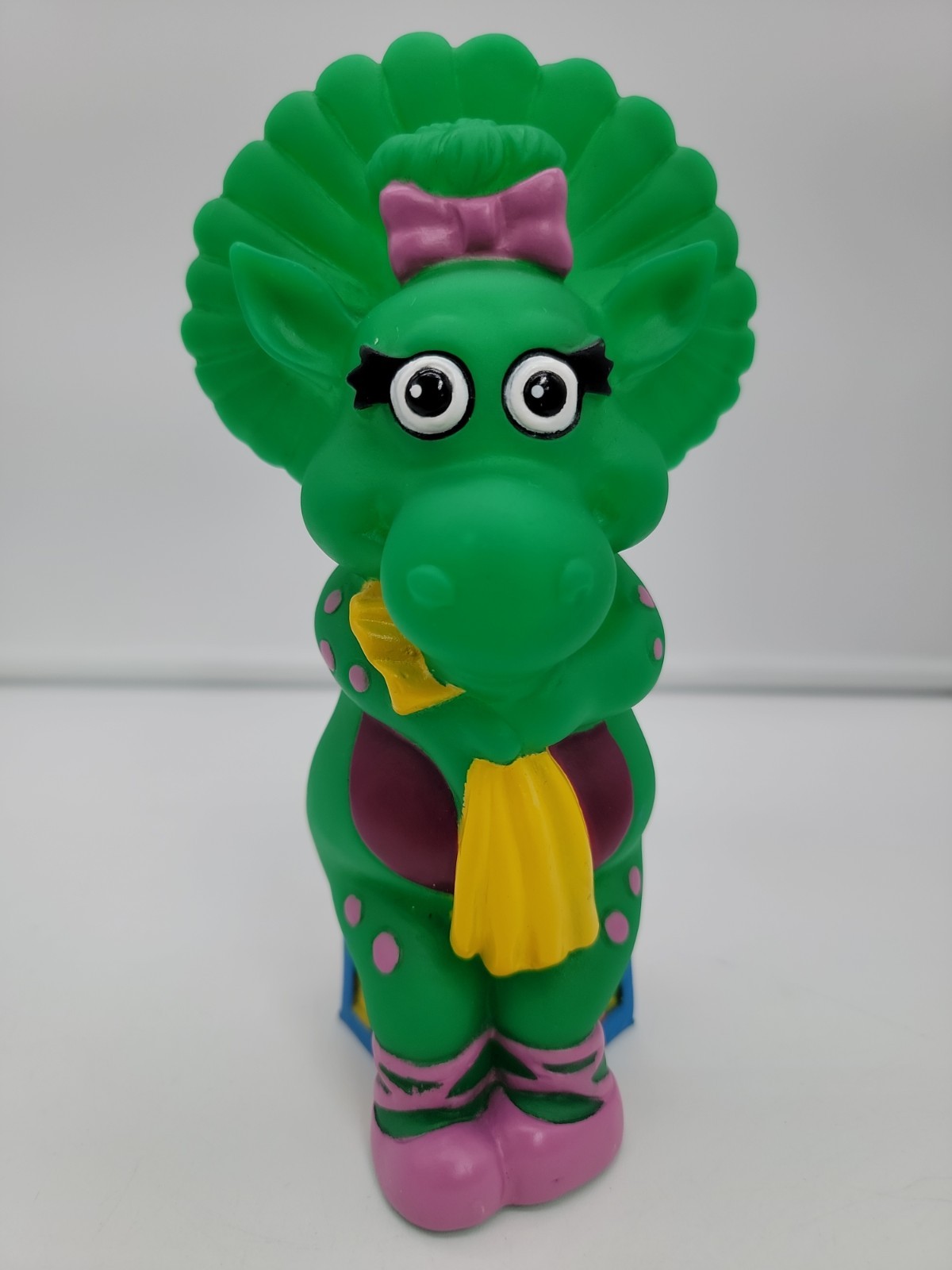 Vintage 1992 Barney Dino Baby Bop 7&Prime; Plastic Piggy Coin Bank Lyons Group