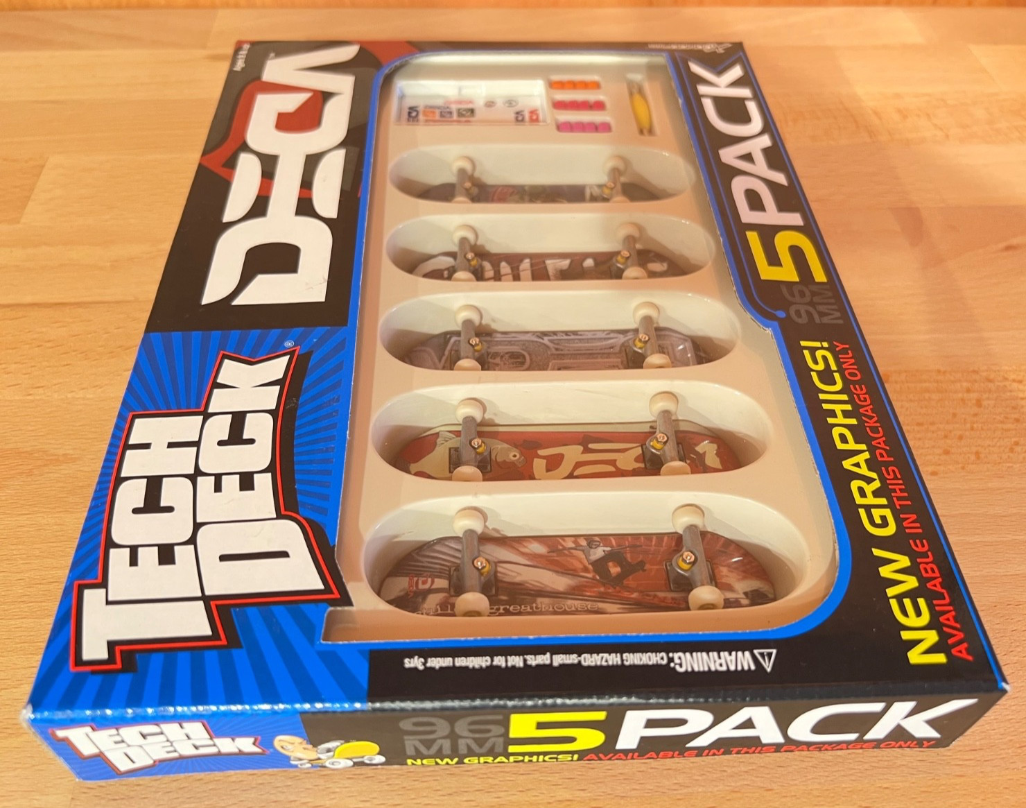 Vintage 2002 Tech Deck DECA Skateboards 5 Pack Fingerboards EXCLUSIVE ART Sealed
