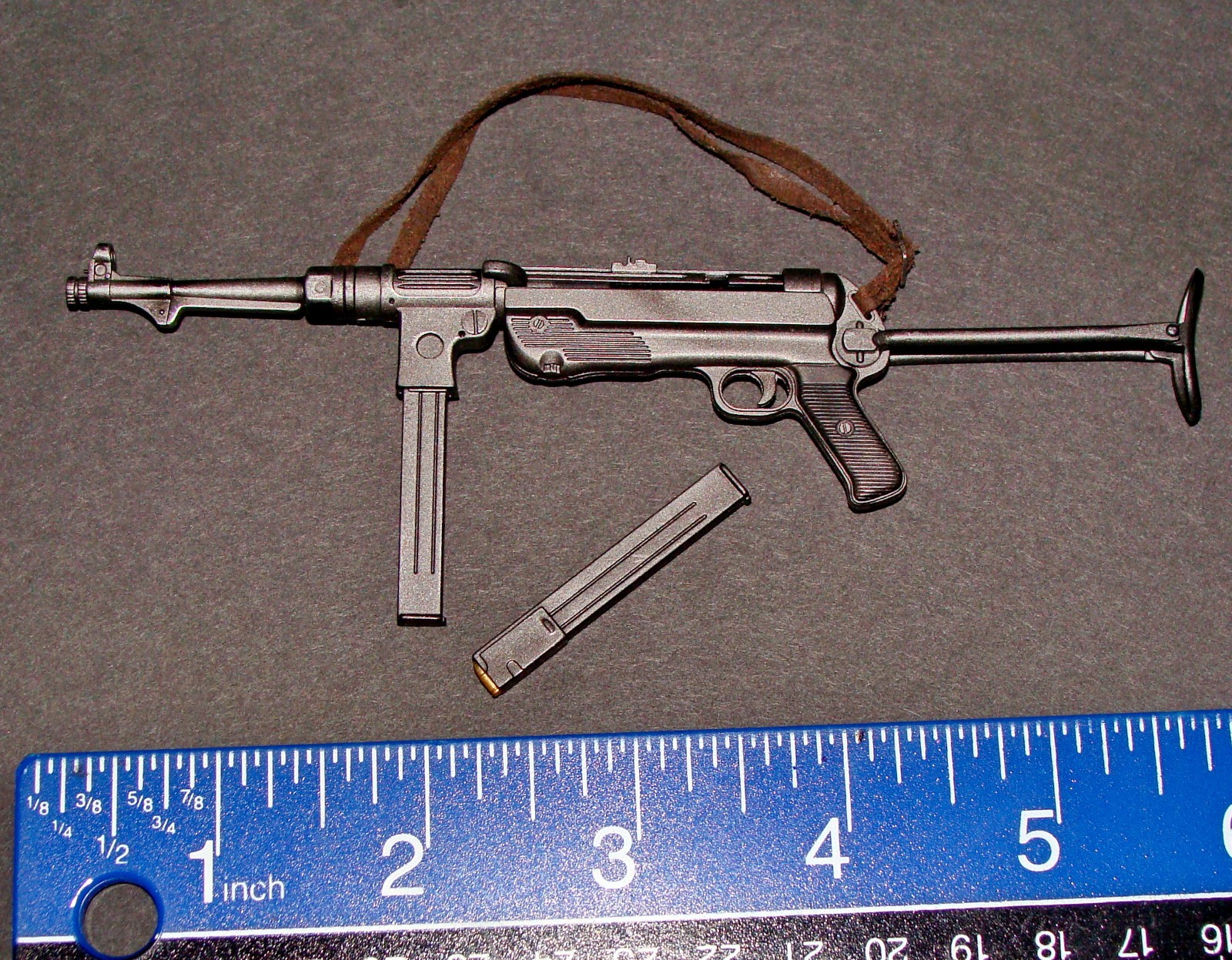 1/6 Scale Dragon WWII German MP40 Submachine Gun for 12&Prime; Action Figures Type B
