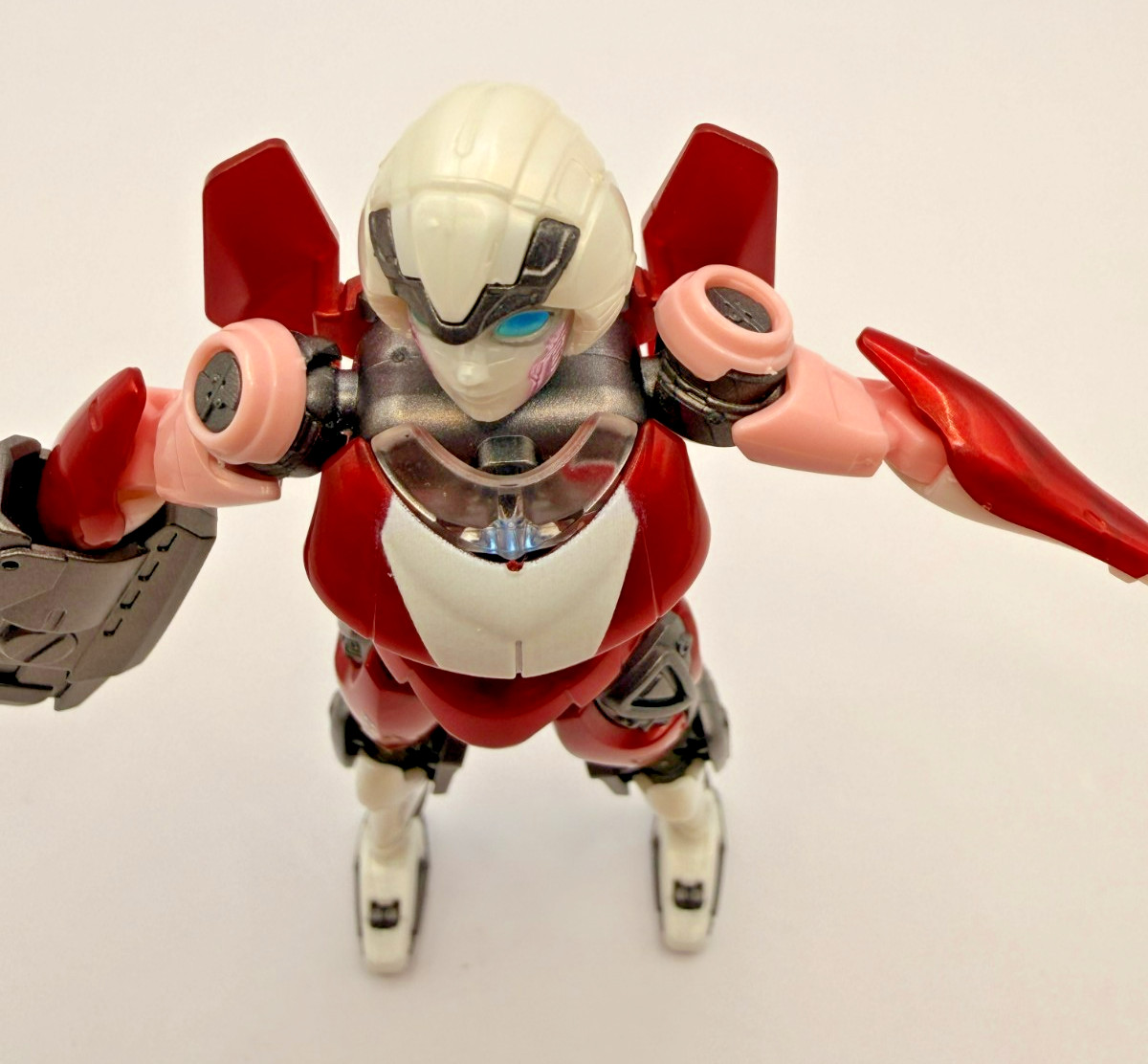 Transformers Prime RID Arcee Deluxe Class Figure Hasbro 2011 Red Motorcycle Auto