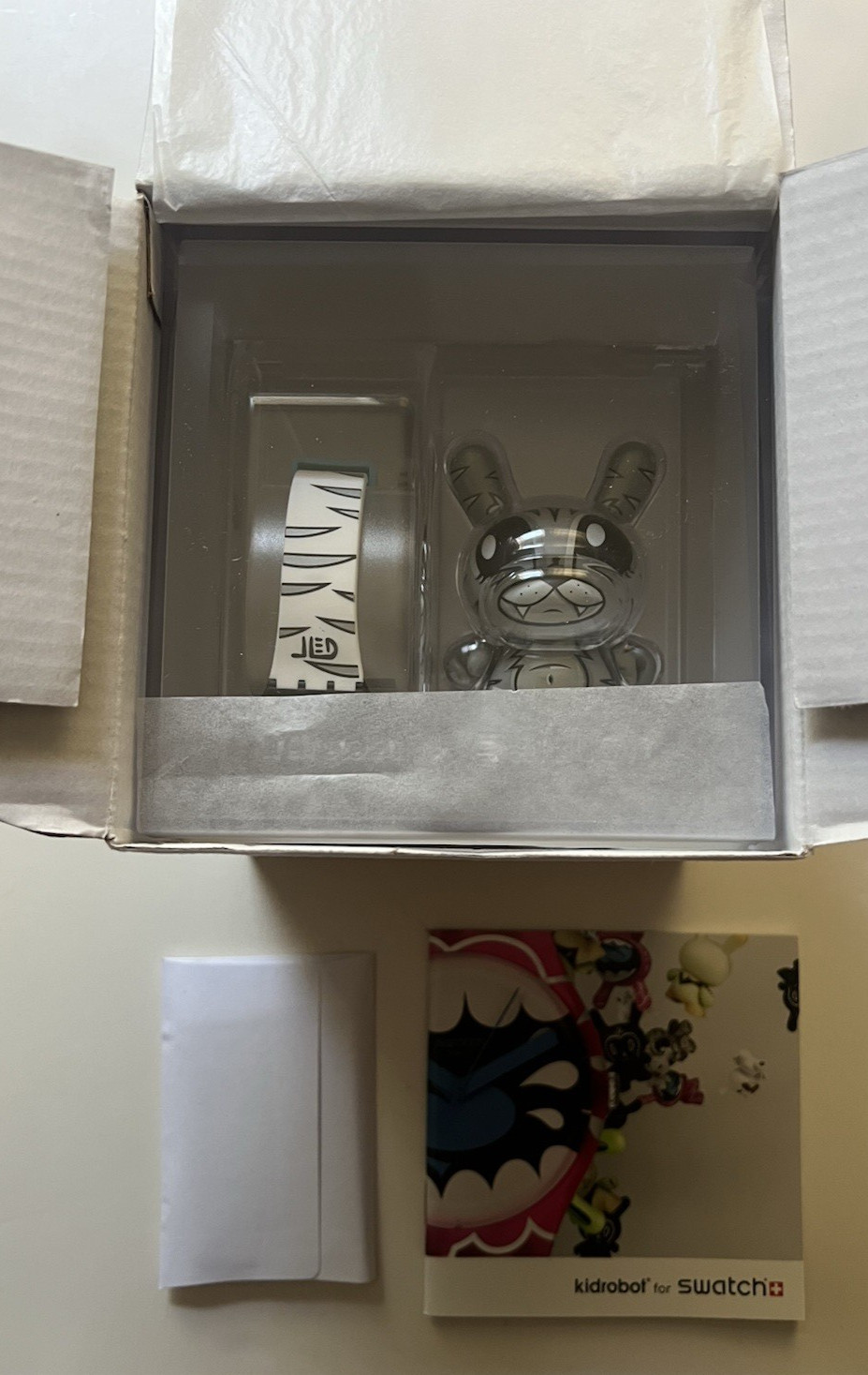 SWATCH KIDROBOT JOE LEDBETTER 3&Prime; DUNNY 2010 BENGALI DESIGNER ART FIGURE TOY NEW
