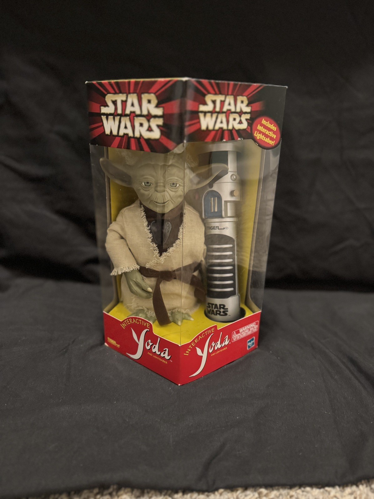 Star Wars Interactive talking Yoda with Lightsaber