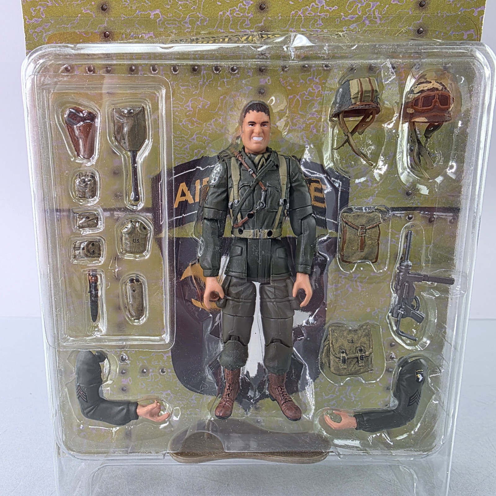 Ultimate Soldier 1:18 SERGEANT HERNANDEZ Operation Market Garden 101st Airborne