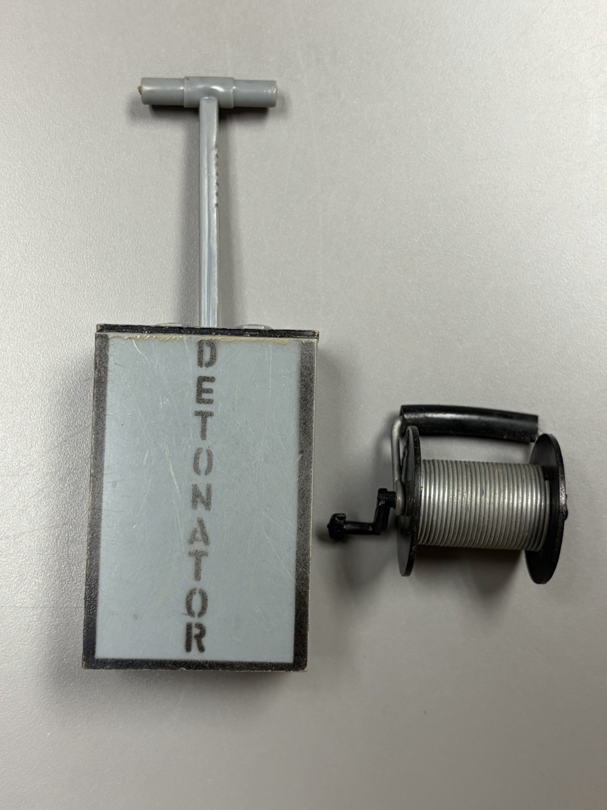 1964 GI Joe Hasbro Secret Mission Mine Detonator and Wire Spool