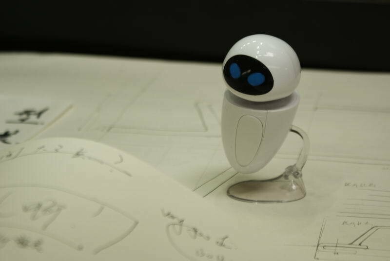 Wall-E EVE Mini Robot Movable 2.5&Prime; Action Figure Party Toy Gift For Kid NEW PACK