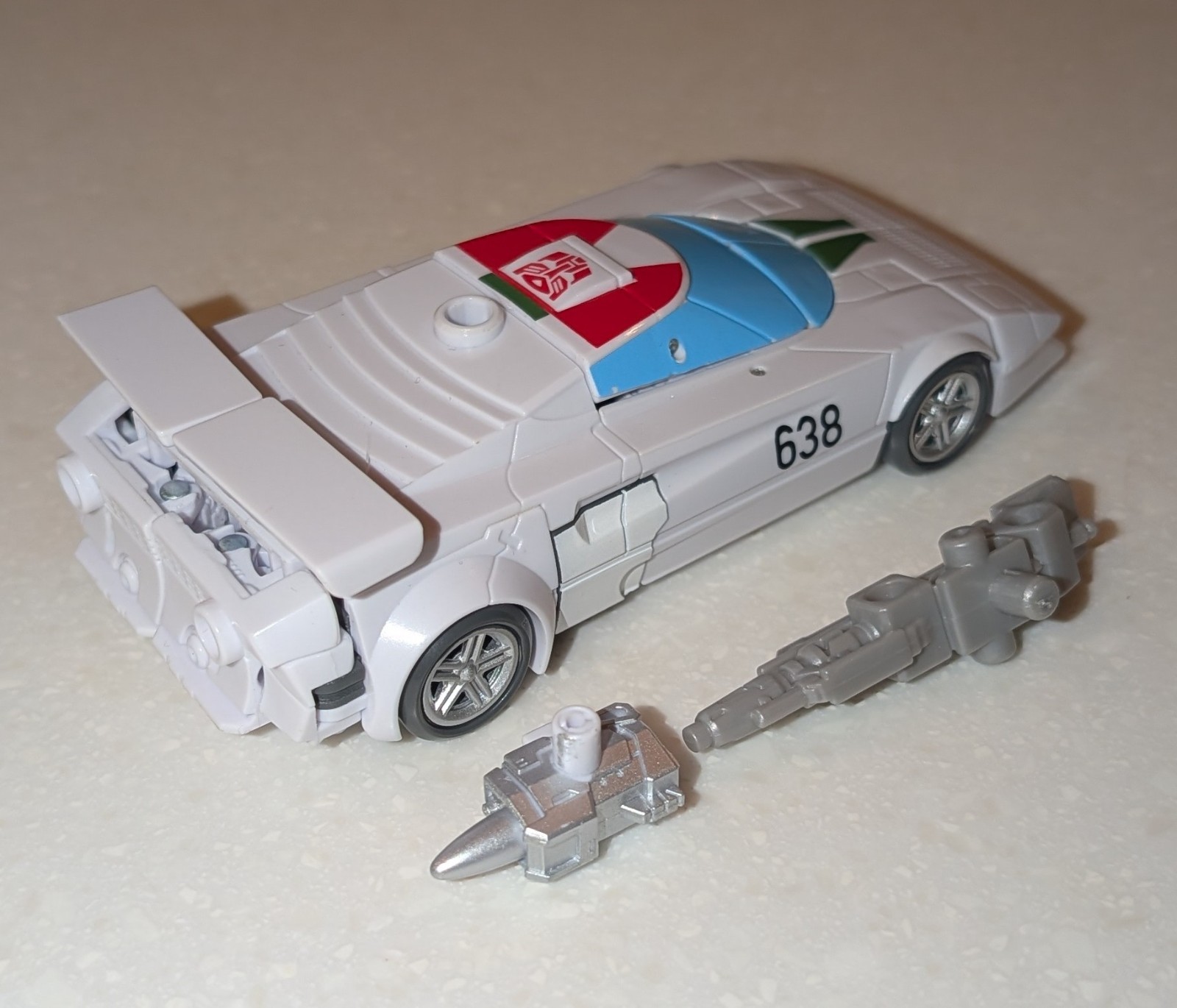 Transformers Legacy Wheeljack complete deluxe Autobots Stand United