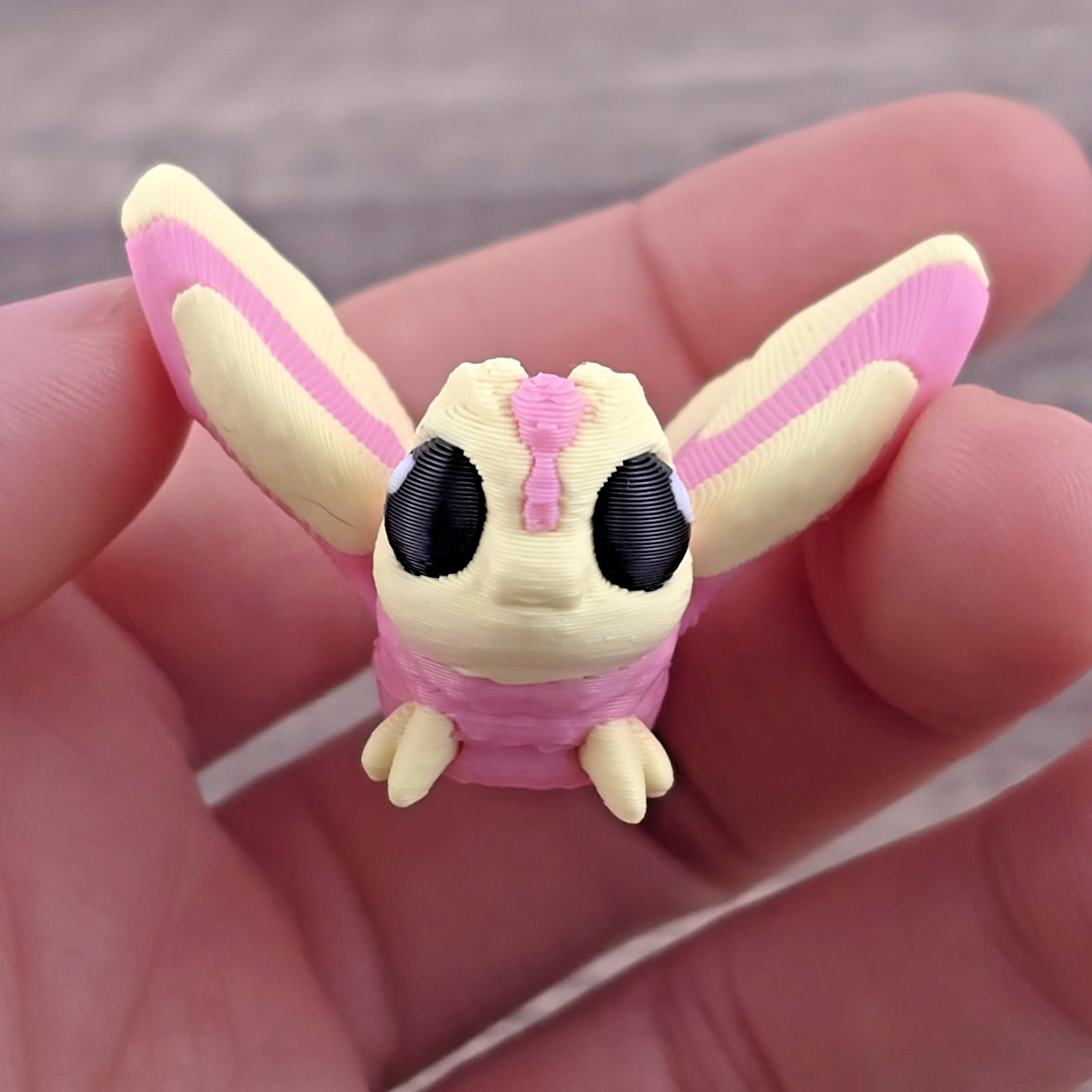 Rosy Maple Moth Hatchling Flexi Fidget – 3D Printed Articulated Desk Pet