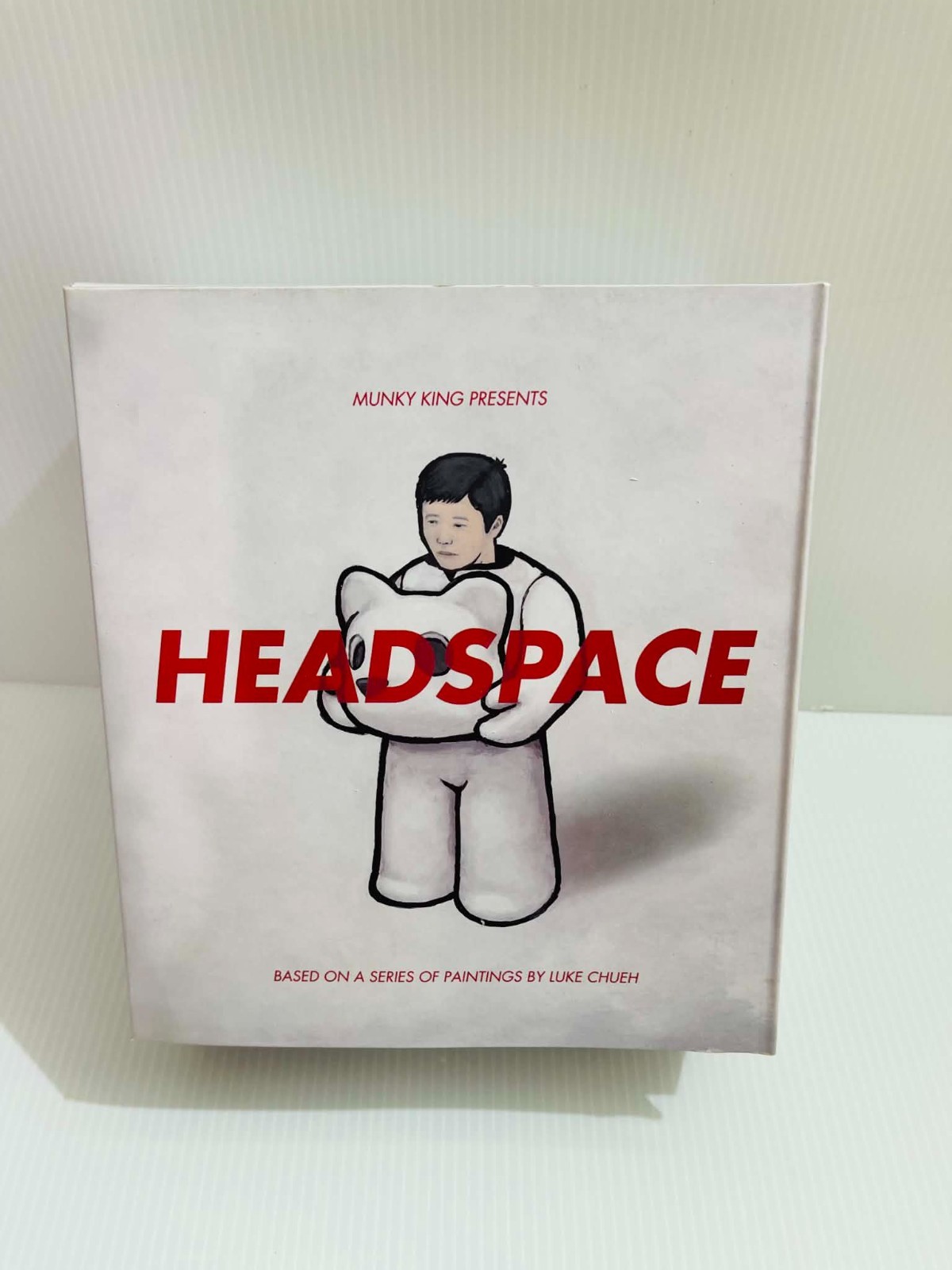 * SIGNED * Luke Chueh Juan Muniz Headspace 3D Retro Munky King Figure