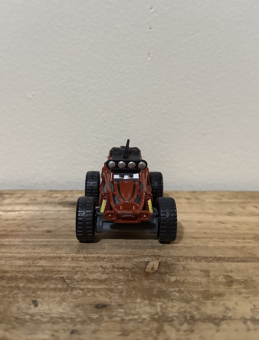 Disney Pixar Cars Radiator Springs 500 1/2 Idle Threat With Off Road Tires