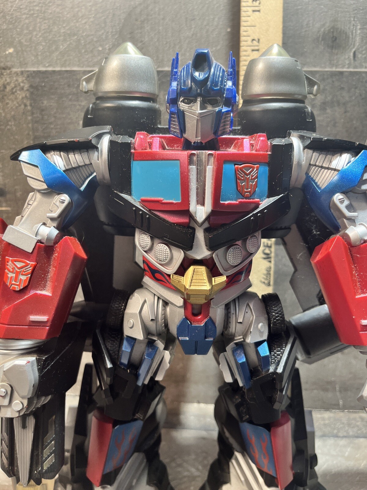2008 Hasbro Optimus Prime Mega Power Bot Transformers Light-Up Talking 12&Prime; Fig