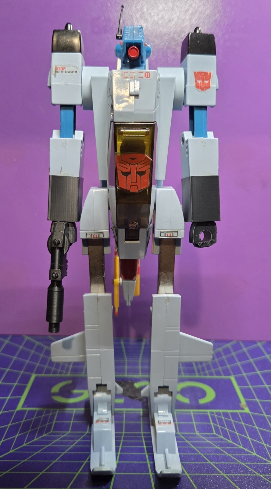 3D Printed Upgrades Shoulder Fillers, Fixed Hands, Fists & Gun For G1 Whirl Blue
