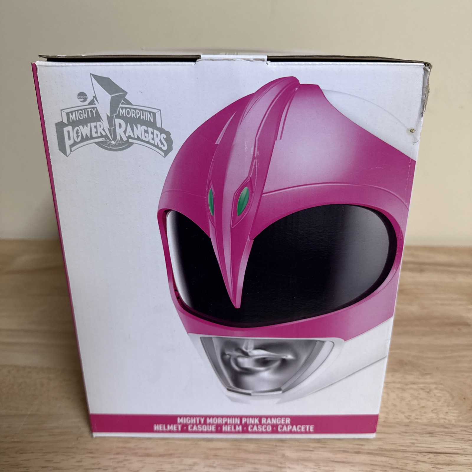 Mighty Morphin Power Rangers – Lightning Collection – Pink Ranger Helmet