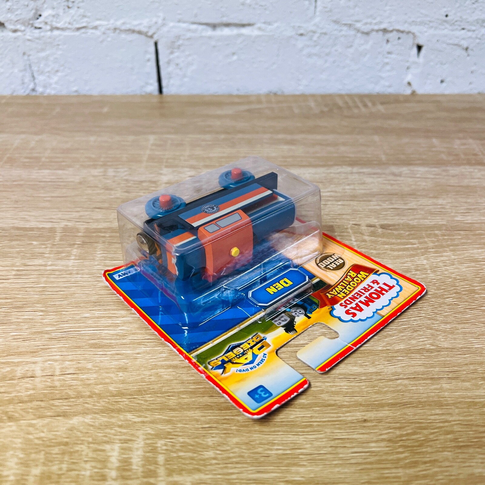 Den Day of the Diesels – Thomas the Tank Engine & Friends Wooden Railway Trains