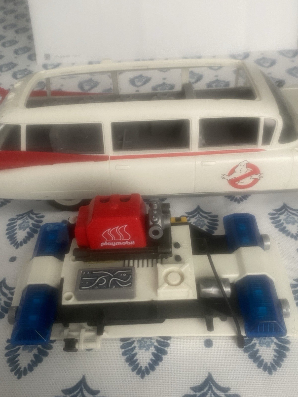 Ghostbusters Car With Working Lights And Figures Pre-owned
