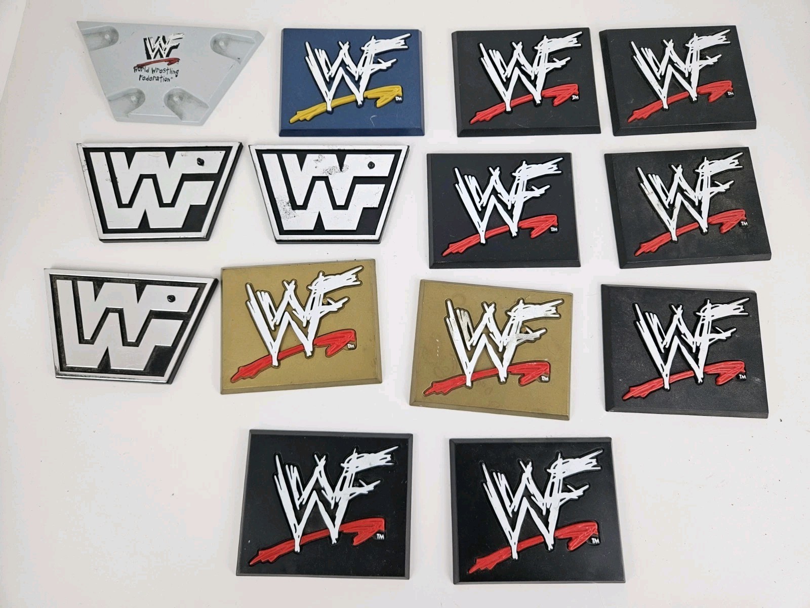 1990&rsquo;s Lot 14 Vintage WWF Wrestling Collectibles Action Figure Base Stands Bases
