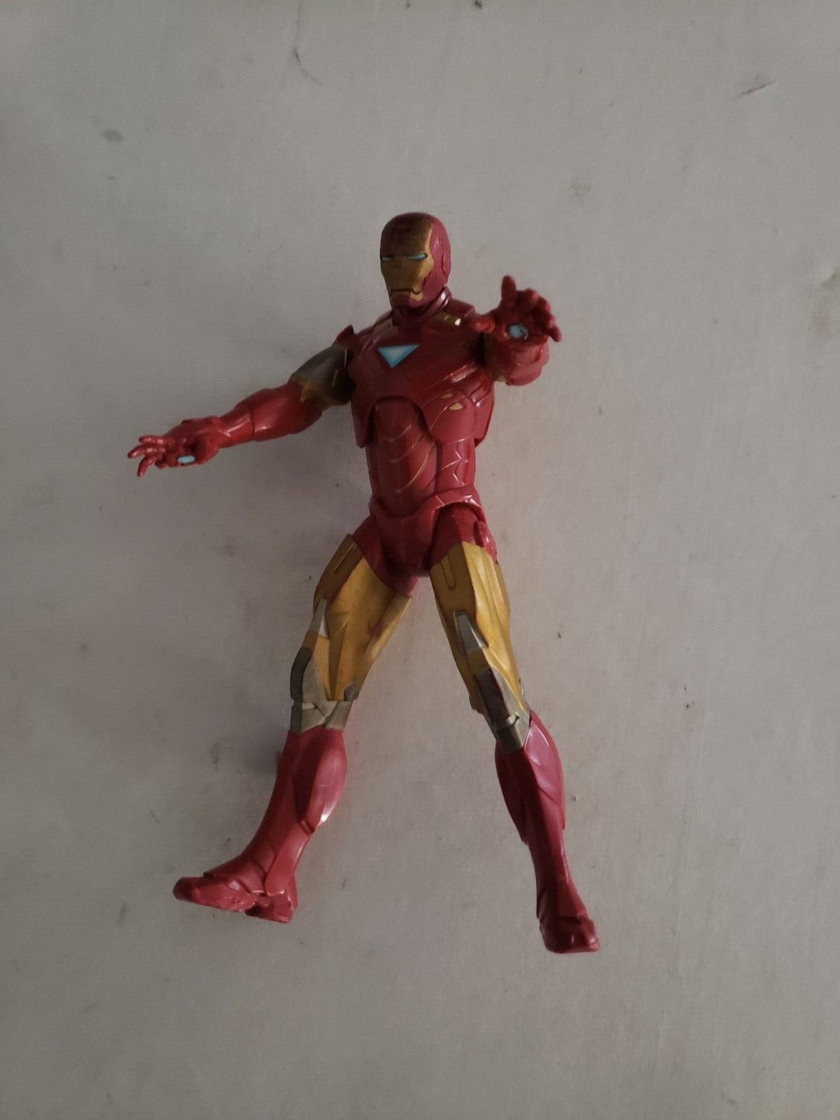 2010 HASBRO MARVEL 8&Prime; IRON MAN 2 LOOSE ACTION FIGURE ARMS & LEGS MOVE