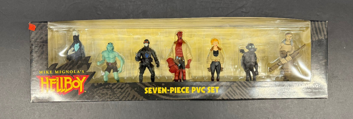 Dark Horse Mike Mignola&rsquo;s Hellboy Seven Piece PVC Set Figures NIB