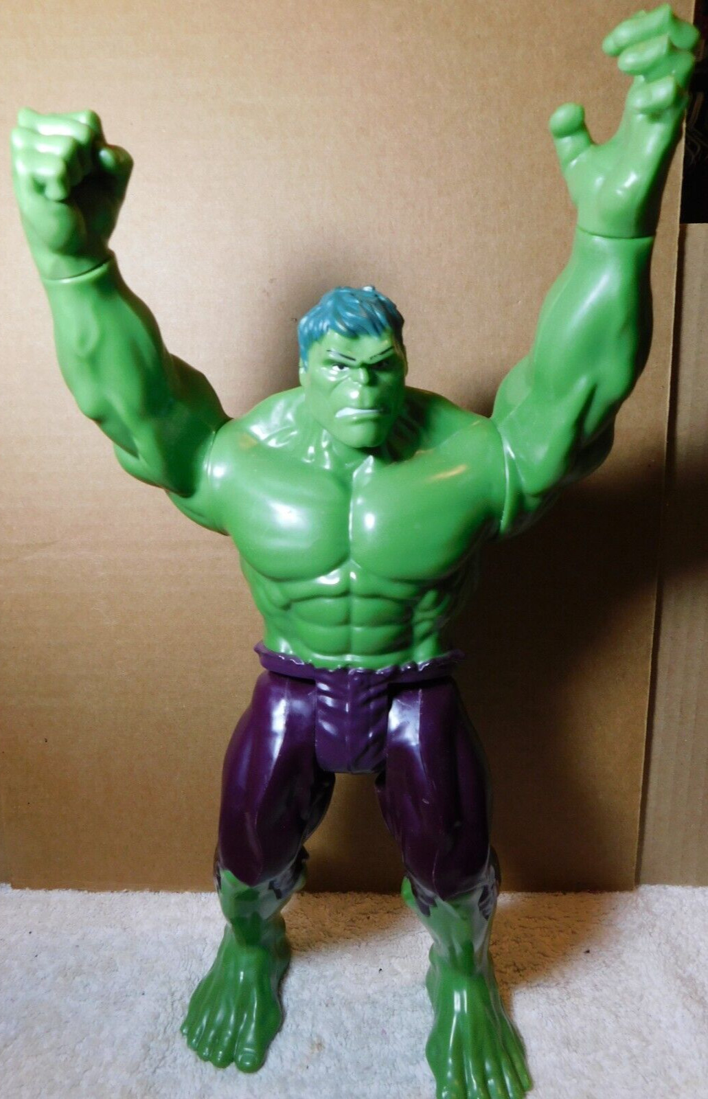 Hasbro~Marvel 2013 Incredible Hulk Toy Doll SA Made In China 11 1/2&Prime; Tall