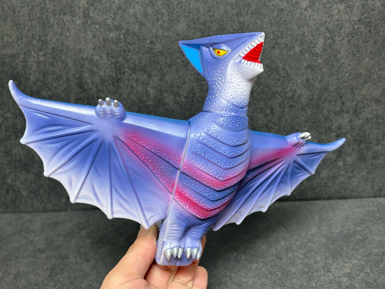 Marusan Gyaos Flying Sofubi 10&Prime; Soft Vinyl Figure Gamera w/ Header & Bag