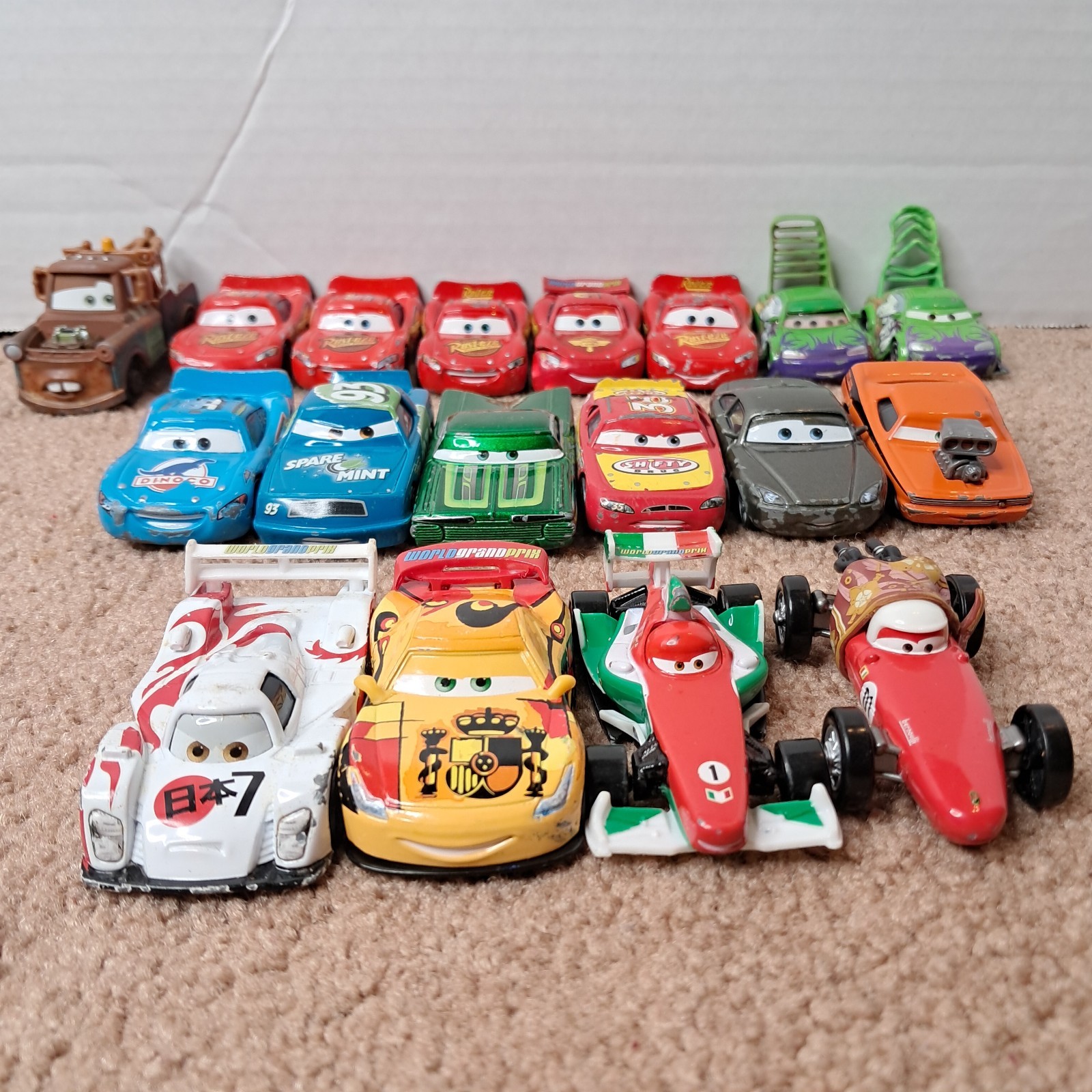 Lot Of 18 Disney&rsquo;s Pixar Cars Die-Cast Racing Toys Mattel Mini Figures