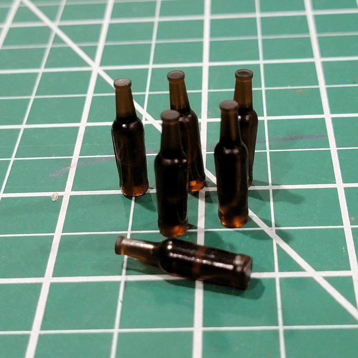 Custom Resin 6x Beer Bottles 1:12 Scale Brown