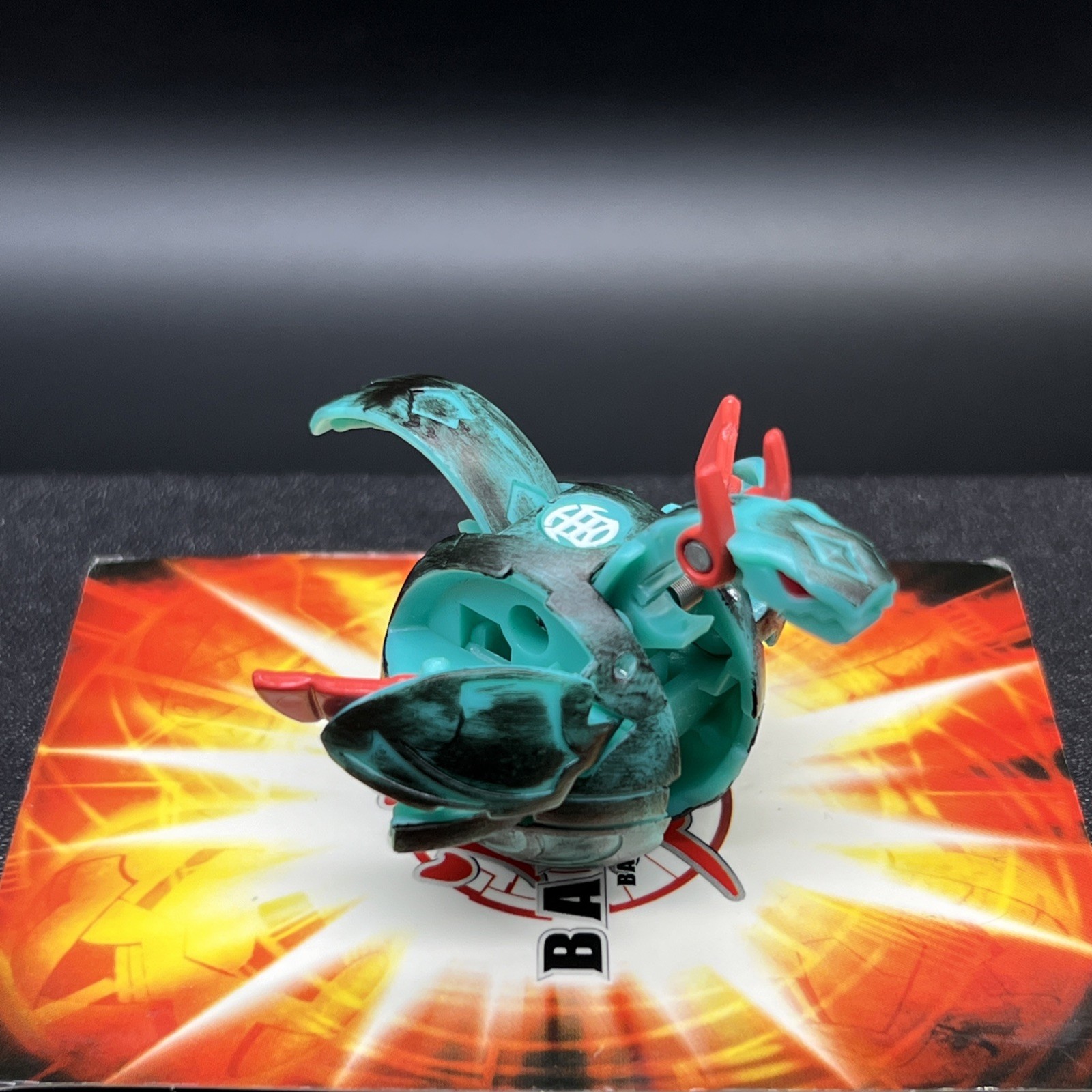 Ventus Battle Damaged Pyro Dragonoid 600G Bakugan Battle Brawlers #B