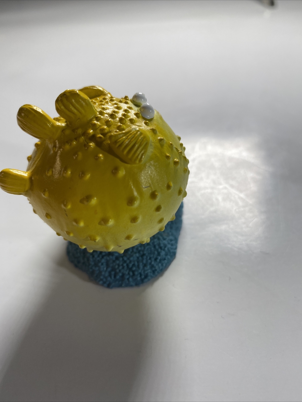 Disney Pixar Finding Nemo Puffer Fish & Villain Fish 2&Prime; Toy /Cake Toppers. T-11