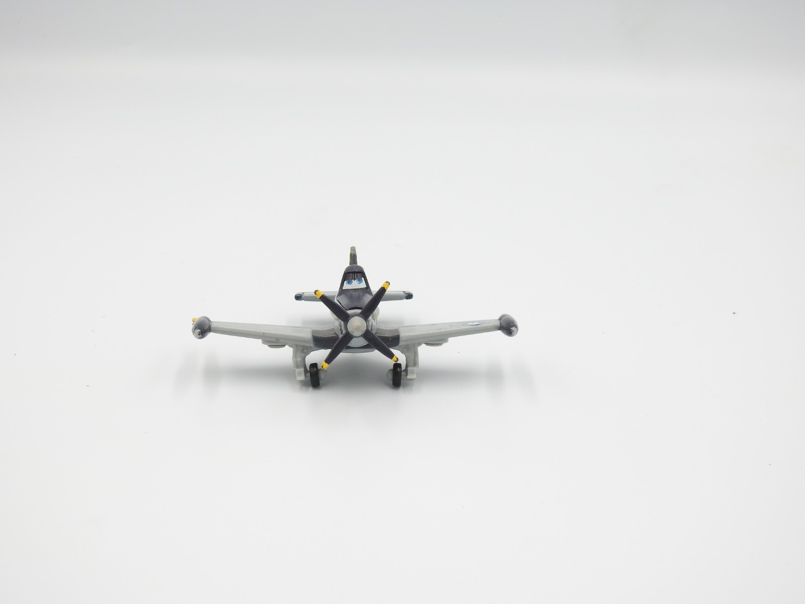 Disney Pixar Planes JOLLY WRENCHES DUSTY Crophopper