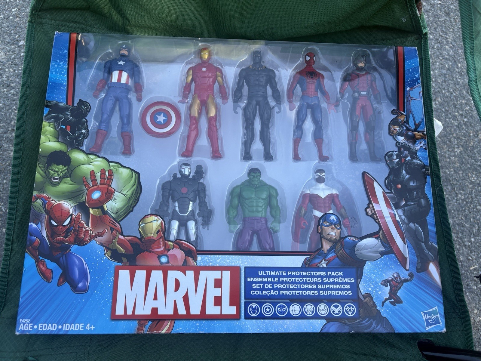 Marvel Ultimate Protectors Avengers Action Figures 8 Pack Gift Set Exclusive New