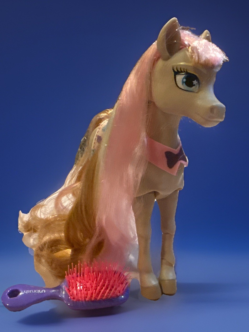 Wild Manes Horse Toy Sundae&rsquo;s Ice Cream Social Pony And Brush