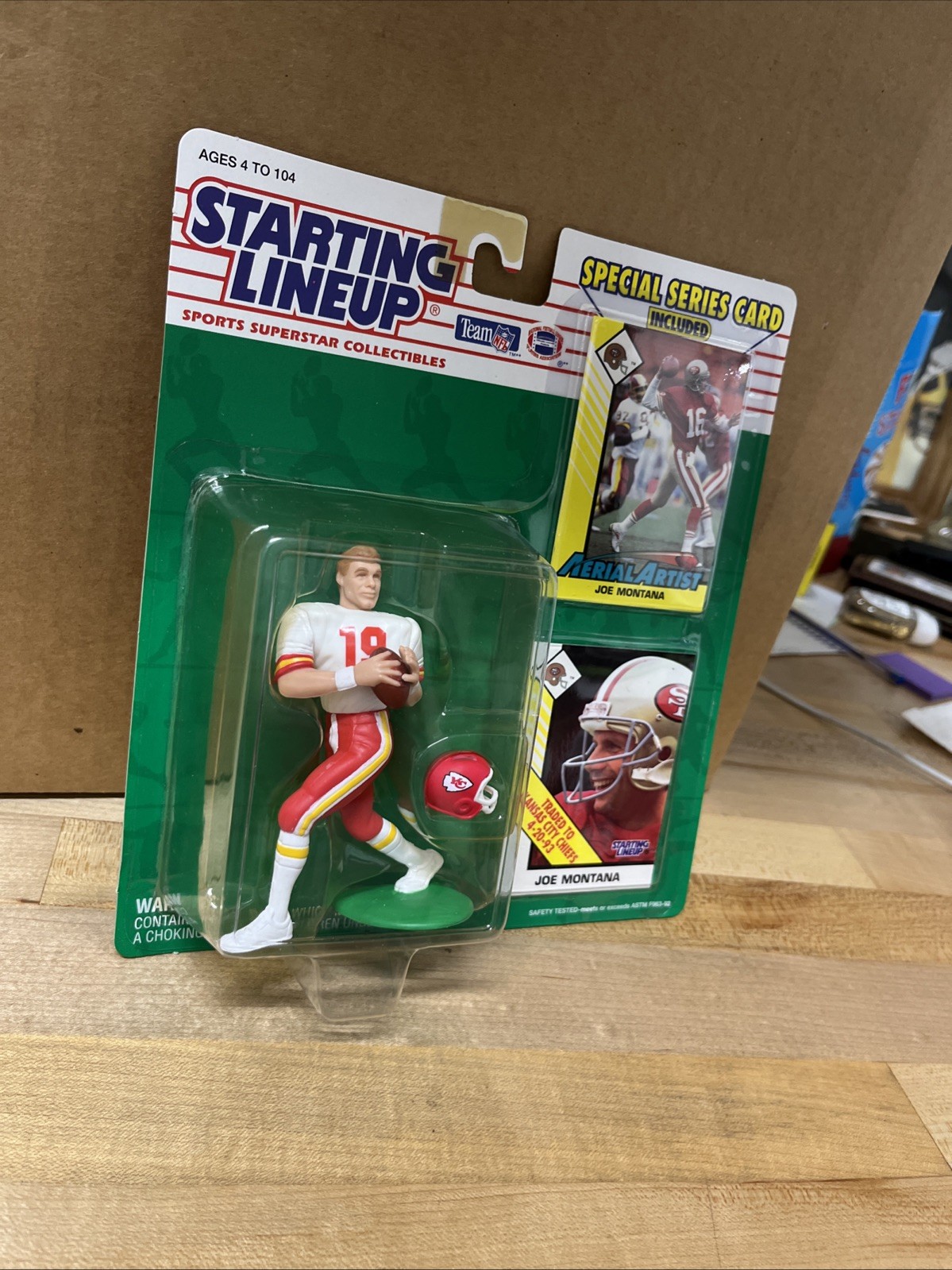 1993 Joe Montana Starting Lineup First KC Chiefs NFL Figure. Box 313