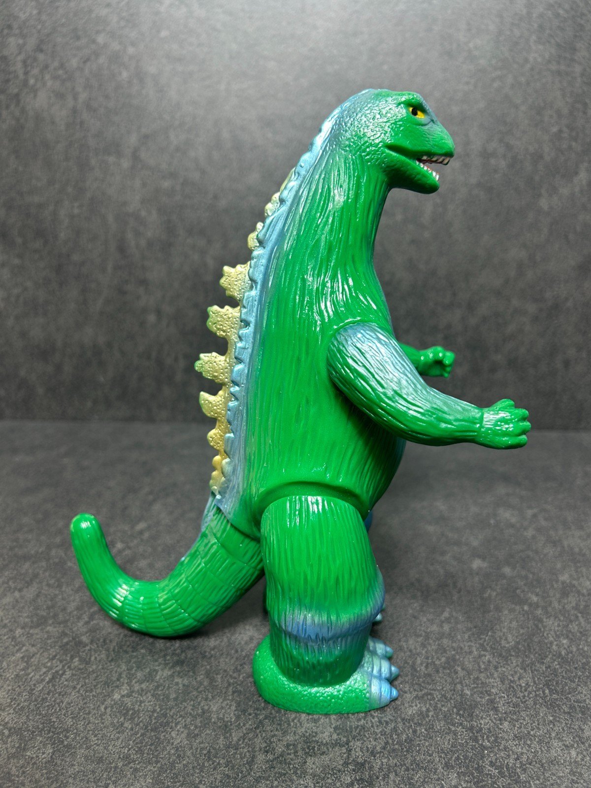 MARUSAN Godzilla J-Tail Green Sofubi 8.8&Prime; Soft Vinyl Figure 1999 w/ Header & Bag