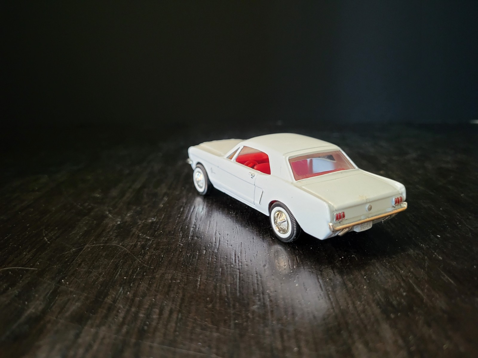1964 1/2 Ford Mustang White 1:43 ERTL 1980s Vintage LOOSE