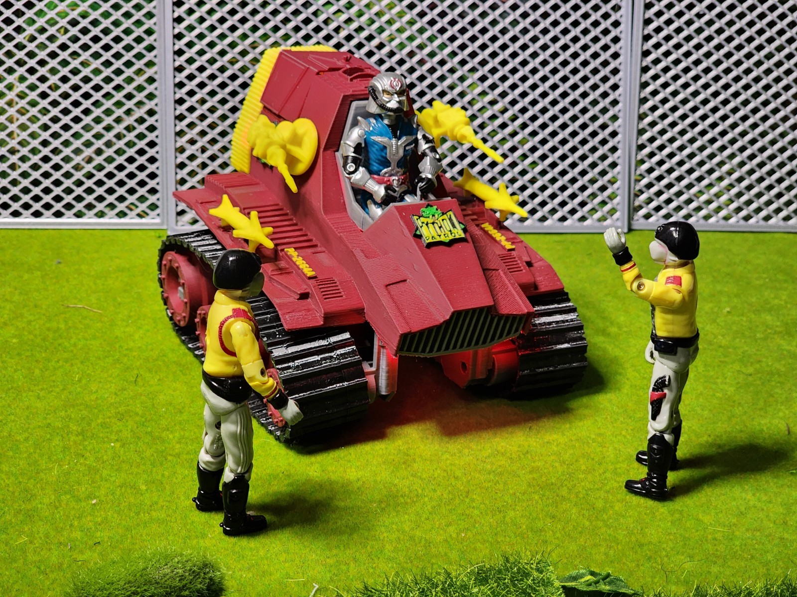 G.I. Joe PYTHON PATROL Tripple T With LEDs And Moving Threads 3.75&Prime; SCALE.