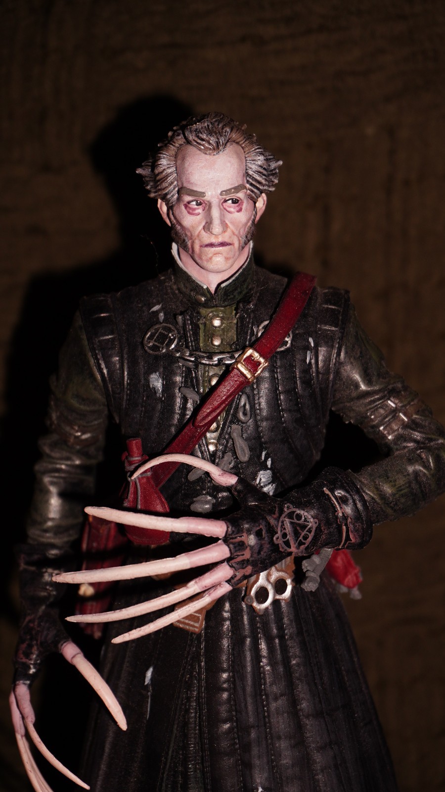 The Witcher 3 – REGIS Vampire Deluxe Figure by Dark Horse