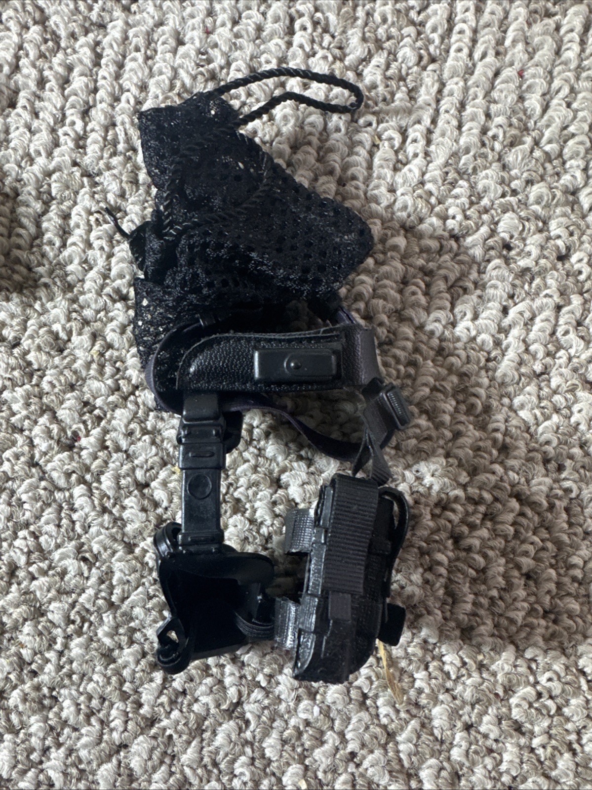 12&Prime; ACTION FIGURES – WEAPONS, CLOTHES, AND ACCESSORIES LOT – USED GUN HAS TWIST